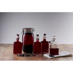 Karafka 0,2l Kilner Clip Top Bottle przezroczysta Karafka 0,2l Kilner Clip Top Bottle przezroczysta