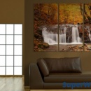 Obraz - Wodospad wśród jesiennych drzew (60x40 cm)