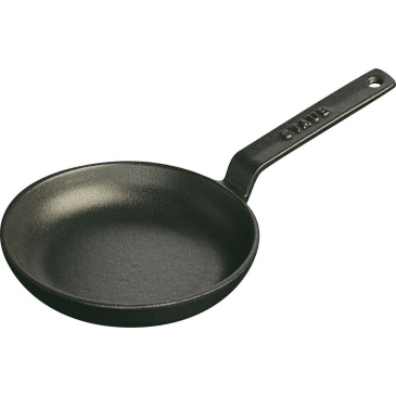 Żeliwna mini patelnia do smażenia Staub 12 cm