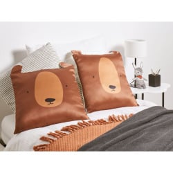 Zestaw 2 poduszek dla dzieci wzór zwierzęcy teddybear bawełna 45 x 45 cm brązowy Zestaw 2 poduszek dla dzieci wzór zwierzęcy teddybear bawełna 45 x 45 cm brązowy