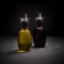 Zestaw dwóch butelek do oleju/octu Flow Control - Cole&Mason