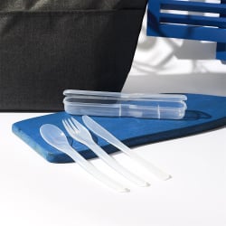 Zestaw plastikowych sztućców biały Zestaw plastikowych sztućców biały